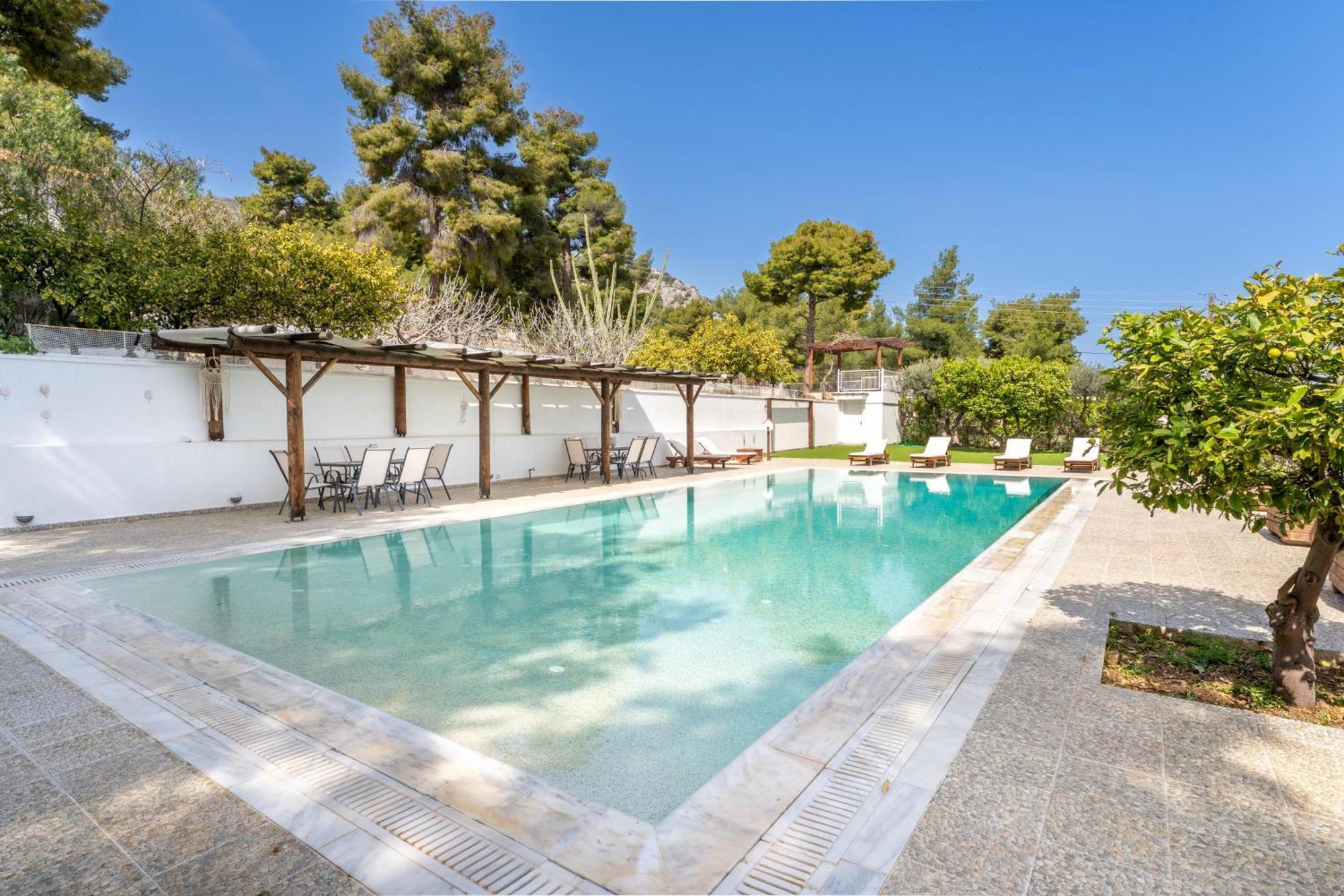 Вілла The House Of Gratitude - Poolside Retreat Лутра-Ореас-Еленіс Екстер'єр фото